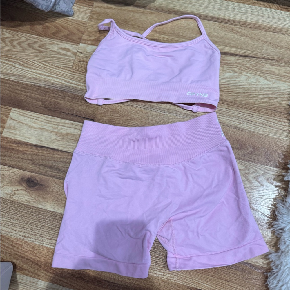 Dfyne set